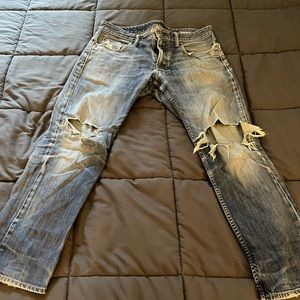 Vintage Ripped Jeans